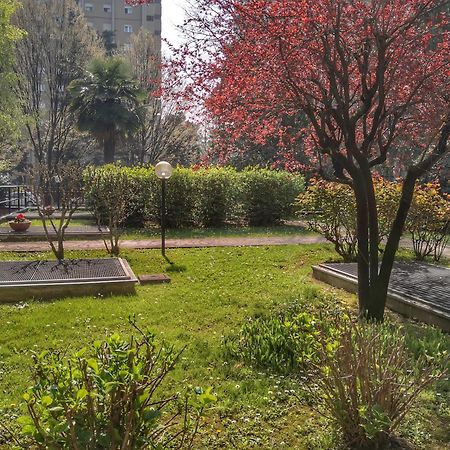 Ihost Apartment - Adriatico 6 Milano Exteriör bild